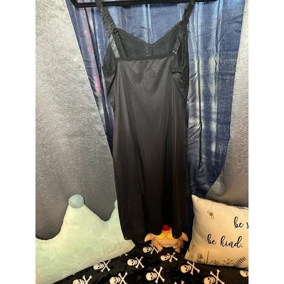 Vintage Wondermaid Slip/Nightgown - Picture 2 of 3